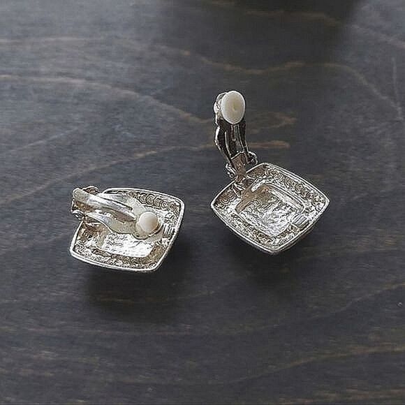 Vtg mixed metal clip-on statement studs - Picture 3 of 3